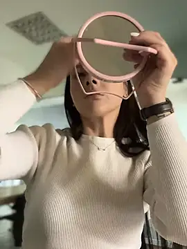 Snapshot of LexyBank chatting on 17, 3, 2025 LexyBank online show from 17, 3, 2025