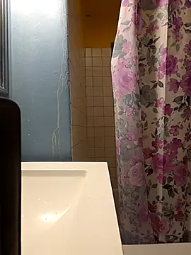 Jovende28 online show from 31, 10, 2025