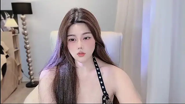 Strawberrybabyy1 online show from 22, 12, 2024