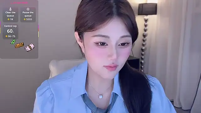 Strawberrybabyy1 online show from 30, 9, 2025