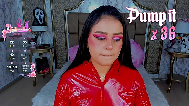 SoffiQueen online show from 27, 10, 2025