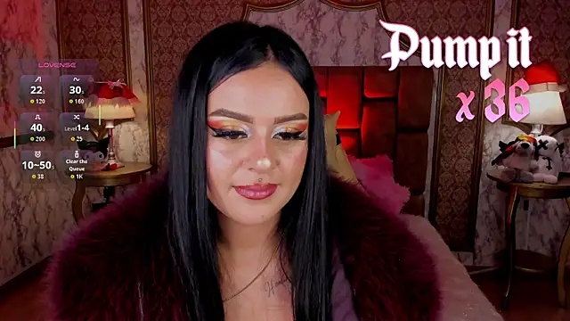 SoffiQueen online show from 18, 11, 2025