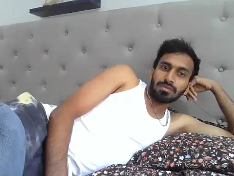 skinny  boy   online show from 13, 11, 2025