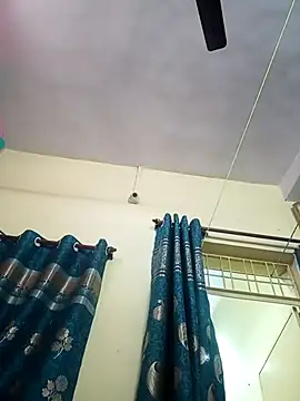 heenage online show from 12, 10, 2025