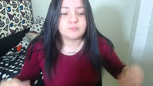 Snapshot of shopyymessyy chatting on 21, 10, 2025 shopyymessyy online show from 21, 10, 2025