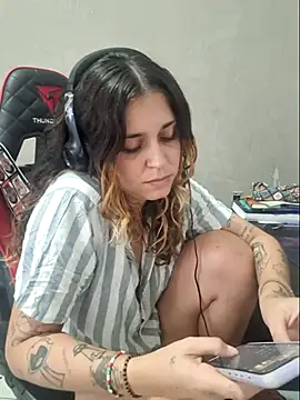 luuhcat09 online show from 15, 4, 2026