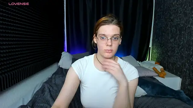 KIKI Krash online show from 25, 1, 2025