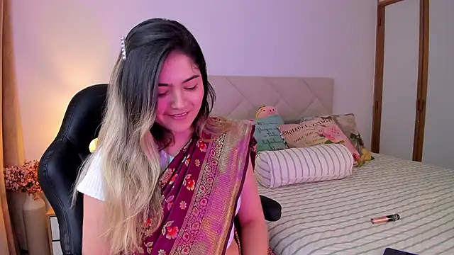 Lau Bee online show from 6, 12, 2024