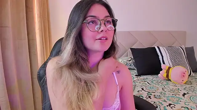 Lau Bee online show from 11, 1, 2025