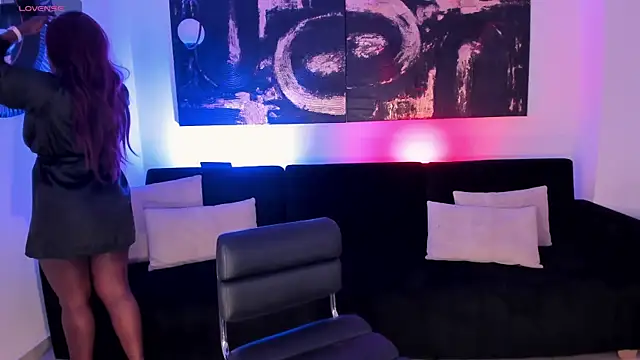 SavannahStorm online show from 4, 2, 2025