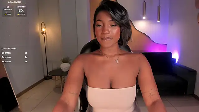 SavannahStorm online show from 14, 3, 2025