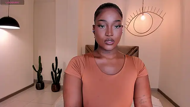 Snapshot of SavannahStorm chatting on 26, 5, 2026 SavannahStorm online show from 26, 5, 2026