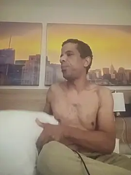 Snapshot of Tjskigh chatting on 26, 10, 2025 Tjskigh online show from 26, 10, 2025