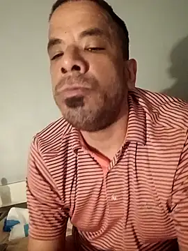Snapshot of Tjskigh chatting on 28, 5, 2026 Tjskigh online show from 28, 5, 2026
