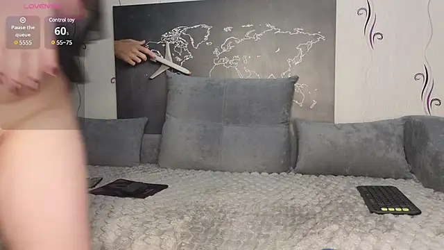 Snapshot of Secret-Smile chatting on 18, 3, 2025 Secret-Smile online show from 18, 3, 2025