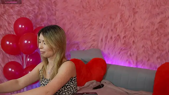 MayaRayy online show from 19, 2, 2026