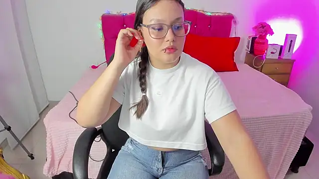 SofiaJoness  online show from 23, 12, 2024