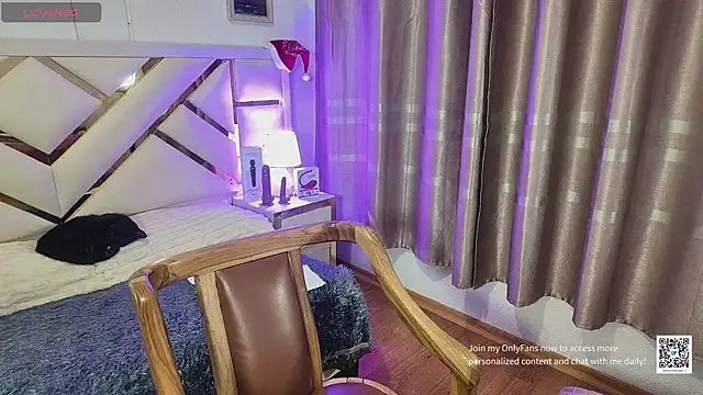 carolineamber  online show from 21, 12, 2025