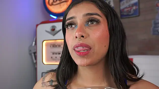 miss collins online show from 11, 4, 2026