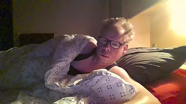 kinkyslet8 online show from 29, 9, 2025