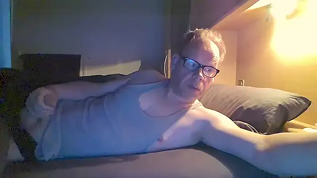 kinkyslet8 online show from 20, 4, 2026