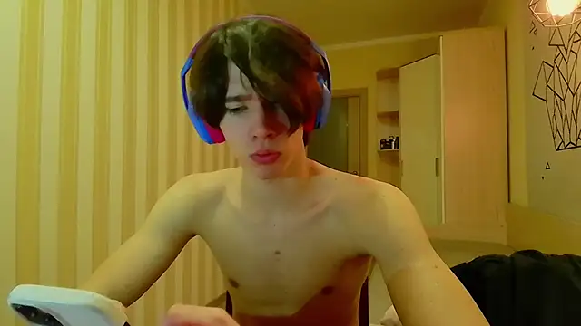 gayGamogey online show from 18, 3, 2025