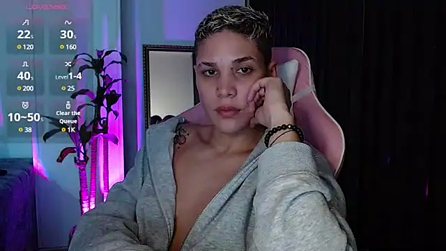 Charlee pink online show from 16, 12, 2024