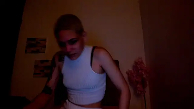 Snapshot of Charlee_pink chatting on 9, 1, 2026 Charlee pink online show from 9, 1, 2026
