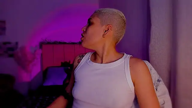 Snapshot of Charlee_pink chatting on 23, 2, 2026 Charlee pink online show from 23, 2, 2026