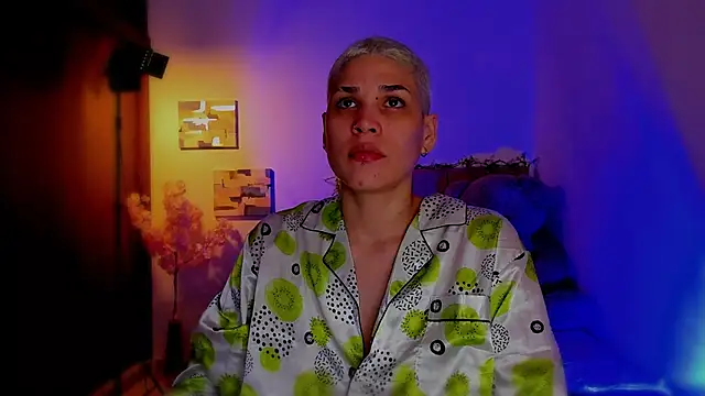 Snapshot of Charlee_pink chatting on 4, 3, 2026 Charlee pink online show from 4, 3, 2026