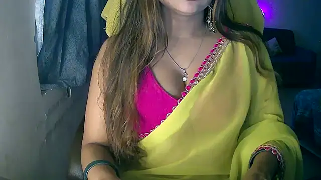 Snapshot of Cute-Tara chatting on 31, 10, 2025 Cute-Tara online show from 31, 10, 2025