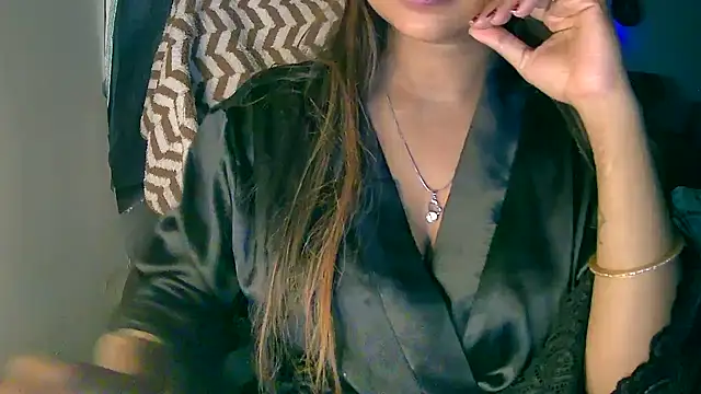 Snapshot of Cute-Tara chatting on 1, 12, 2025 Cute-Tara online show from 1, 12, 2025