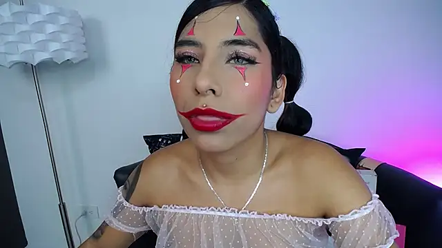 Snapshot of miss__allison chatting on 3, 10, 2025 miss allison online show from 3, 10, 2025