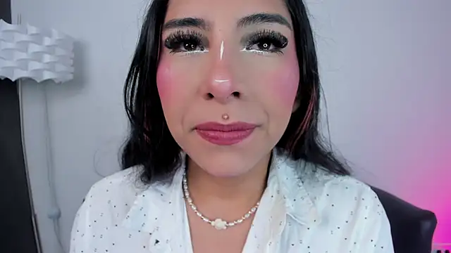 Snapshot of miss__allison chatting on 24, 11, 2025 miss allison online show from 24, 11, 2025