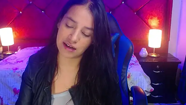 Snapshot of Julietacollins06 chatting on 23, 4, 2026 Julietacollins06 online show from 23, 4, 2026