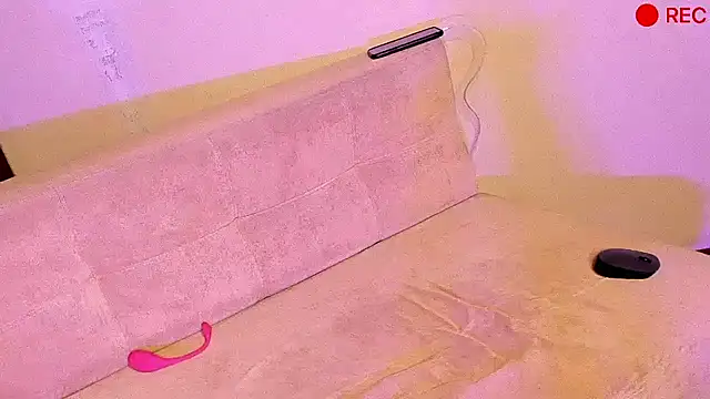 Nicholasrodrii online show from 14, 12, 2024