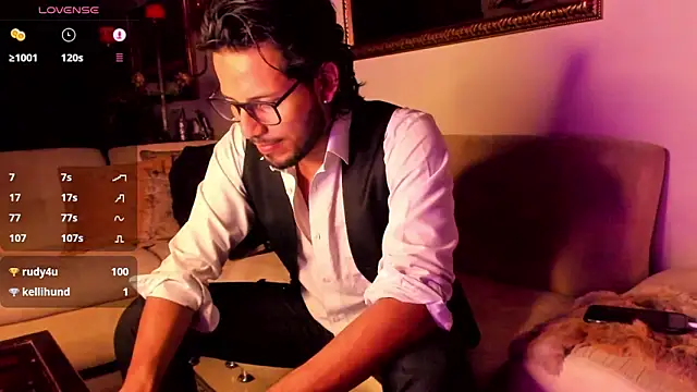 Nicholasrodrii online show from 19, 1, 2025