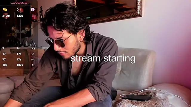 Nicholasrodrii online show from 20, 1, 2025