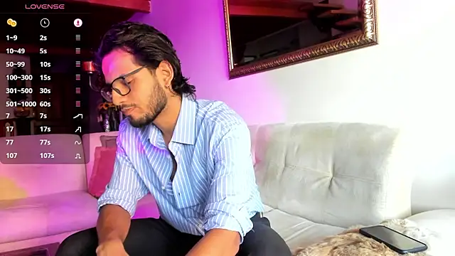 Nicholasrodrii online show from 21, 1, 2025