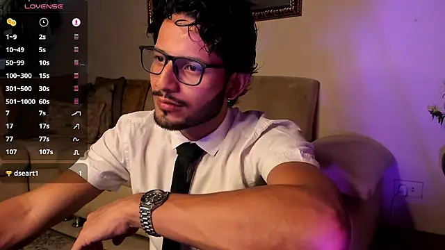 Nicholasrodrii online show from 6, 2, 2025