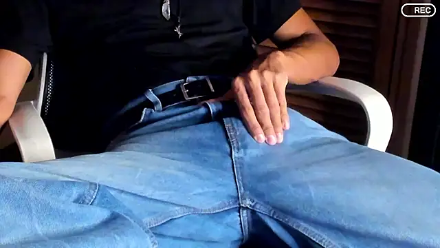 Nicholasrodrii online show from 11, 9, 2025