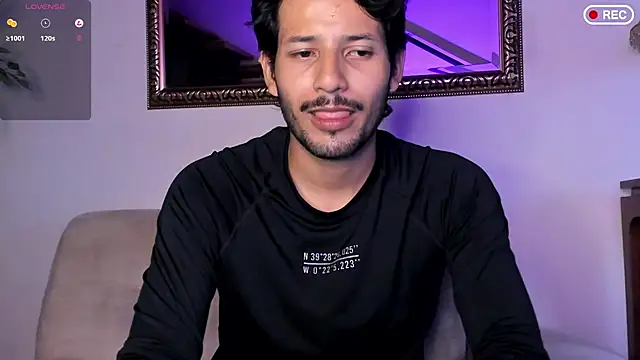 Nicholasrodrii online show from 14, 12, 2025