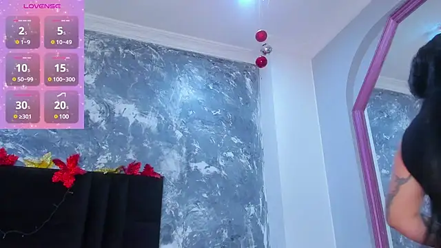 Snapshot of brianaGuzman chatting on 31, 12, 2024 brianaGuzman online show from 31, 12, 2024