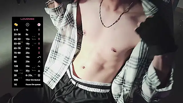 Snapshot of FEIYU001 chatting on 27, 2, 2025 FEIYU001 online show from 27, 2, 2025