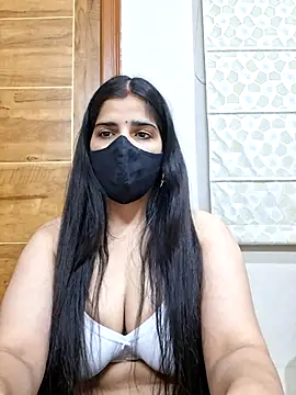 Snapshot of aaliya_bhattt chatting on 29, 10, 2025 aaliya bhattt online show from 29, 10, 2025