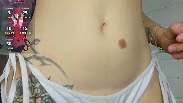 Snapshot of katt__black__ chatting on 19, 11, 2025 katt black online show from 19, 11, 2025