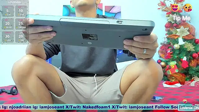 nakedfoam1 online show from 23, 12, 2024