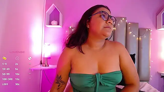 Snapshot of MeghanBurn chatting on 14, 3, 2025 MeghanBurn online show from 14, 3, 2025