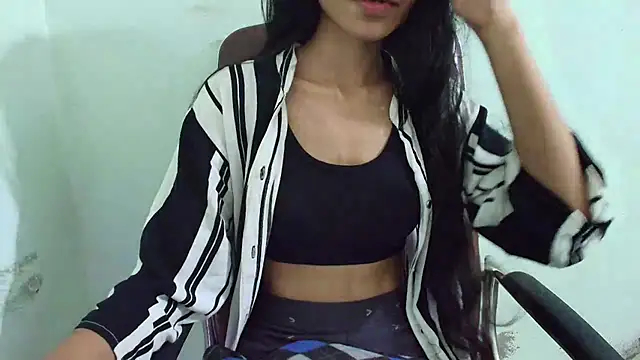 Snapshot of Srabontii chatting on 2, 3, 2025 Srabontii online show from 2, 3, 2025