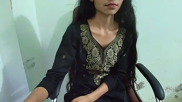 Snapshot of Srabontii chatting on 8, 3, 2025 Srabontii online show from 8, 3, 2025